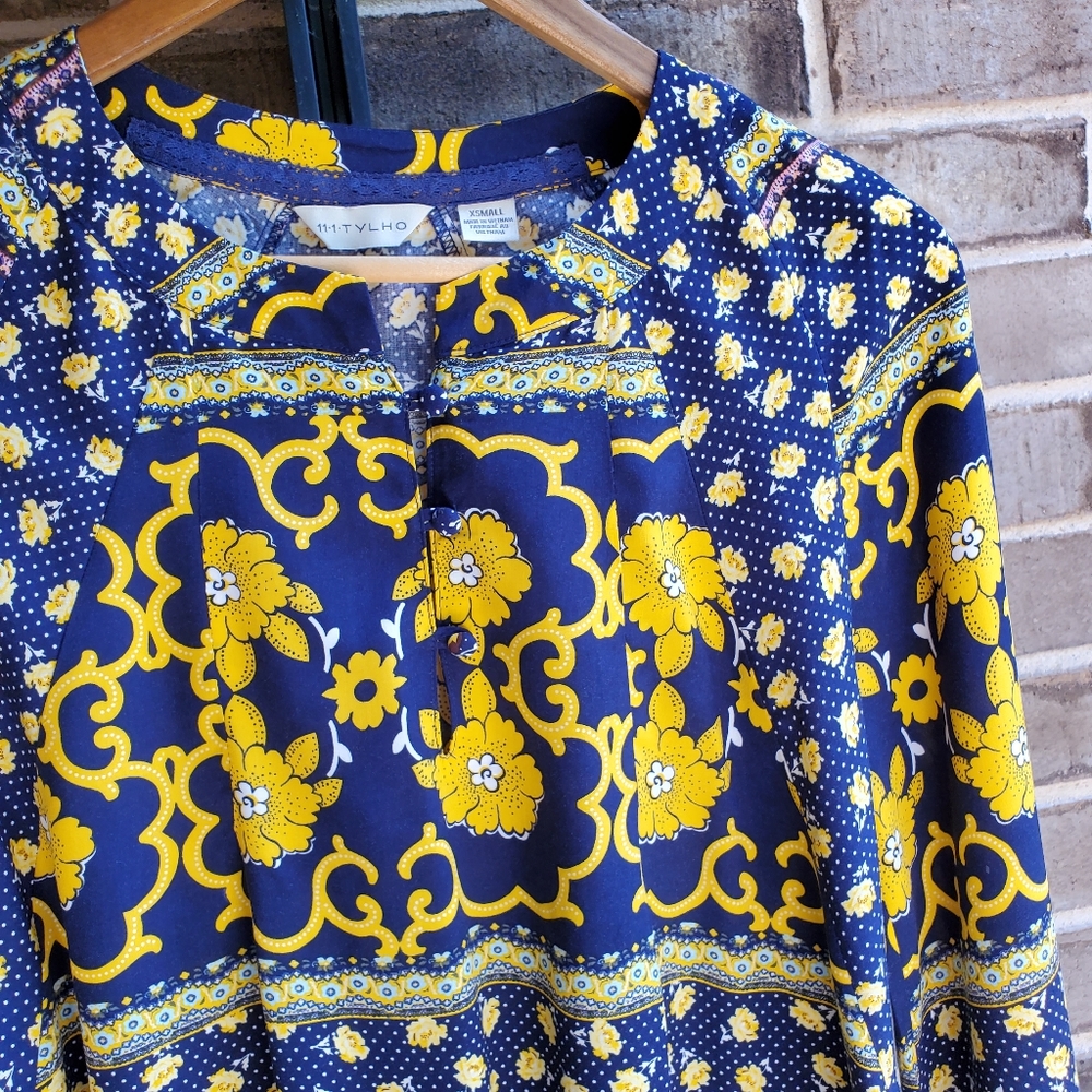 EUC Anthropologie Floral Top XS
